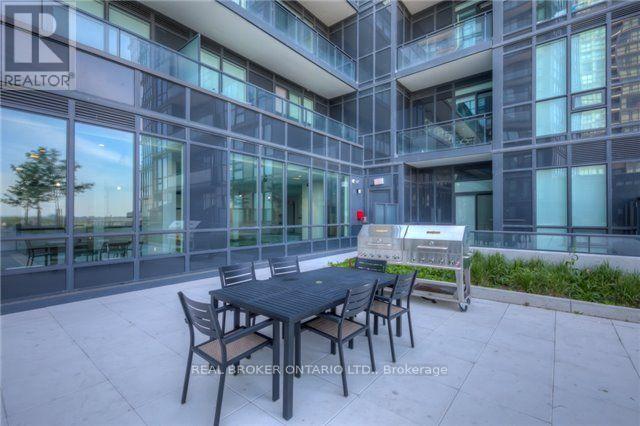 Photo 6 of 1604 4011 Brickstone Mews, Mississauga ON