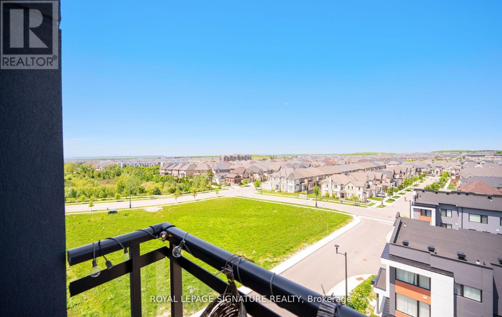 Photo 34 of 629 102 Grovewood Common, Oakville ON