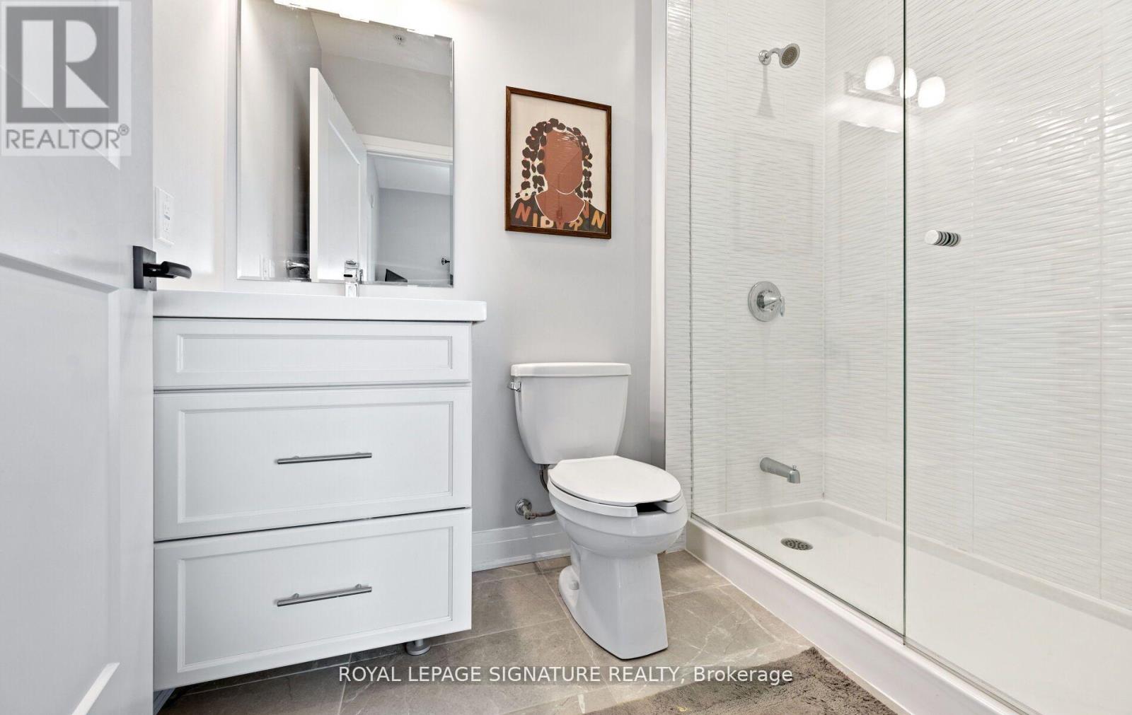 Photo 47 of 629 102 Grovewood Common, Oakville ON