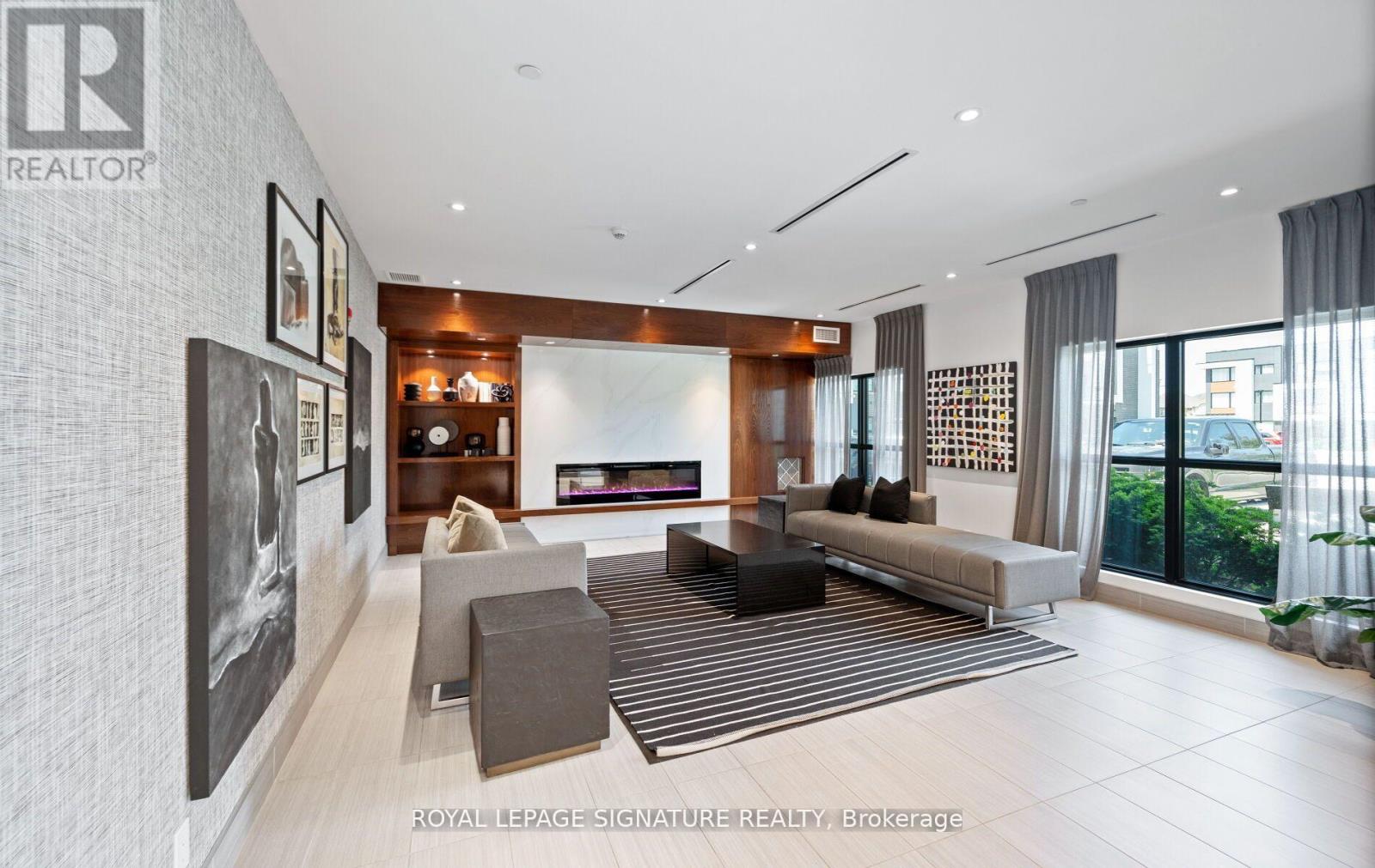 Photo 1 of 629 102 Grovewood Common, Oakville ON