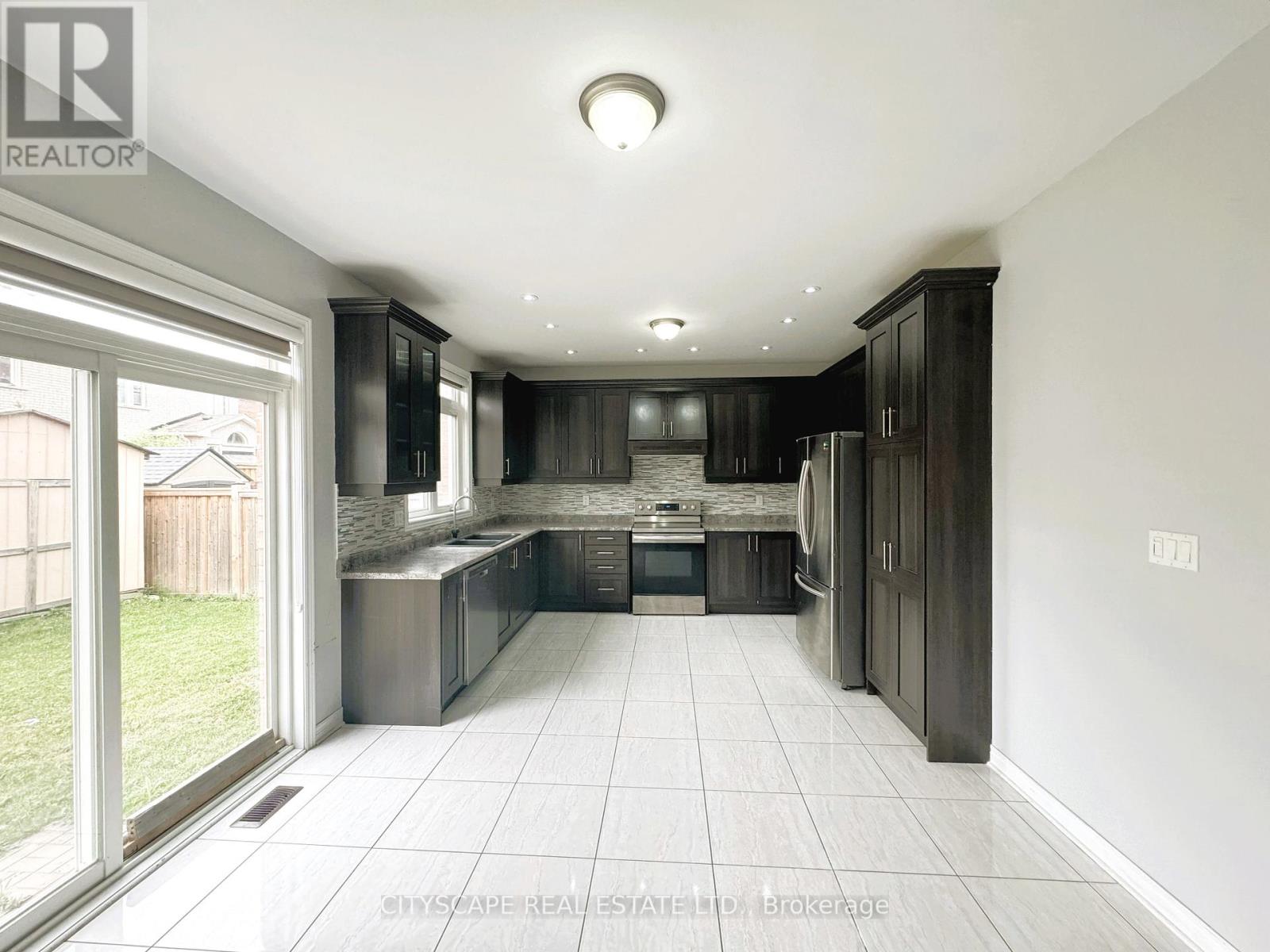 Photo 11 of 7 Attraction Drive, Brampton ON