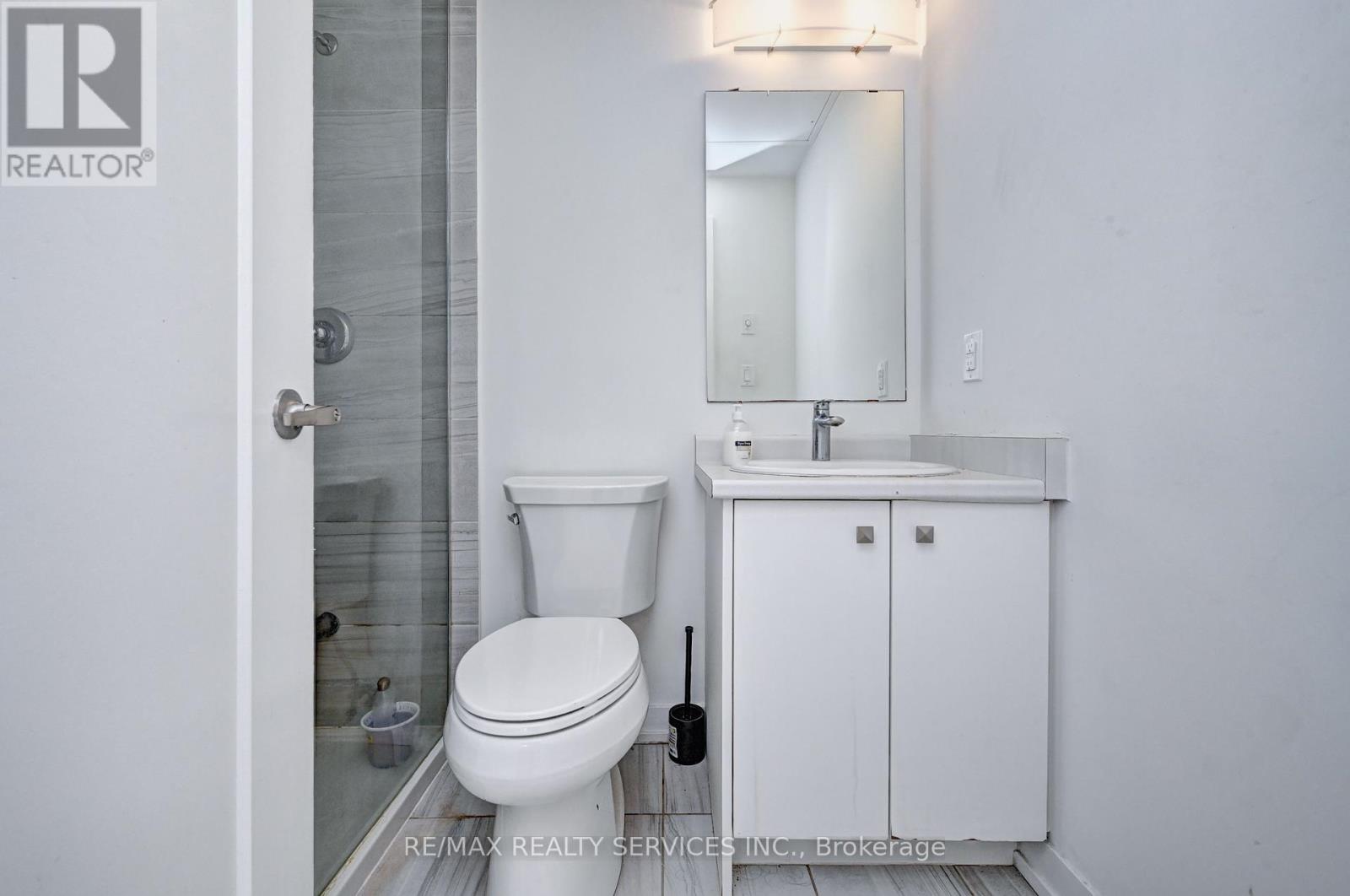Photo 16 of B 9 10 Palace Street, Kitchener ON