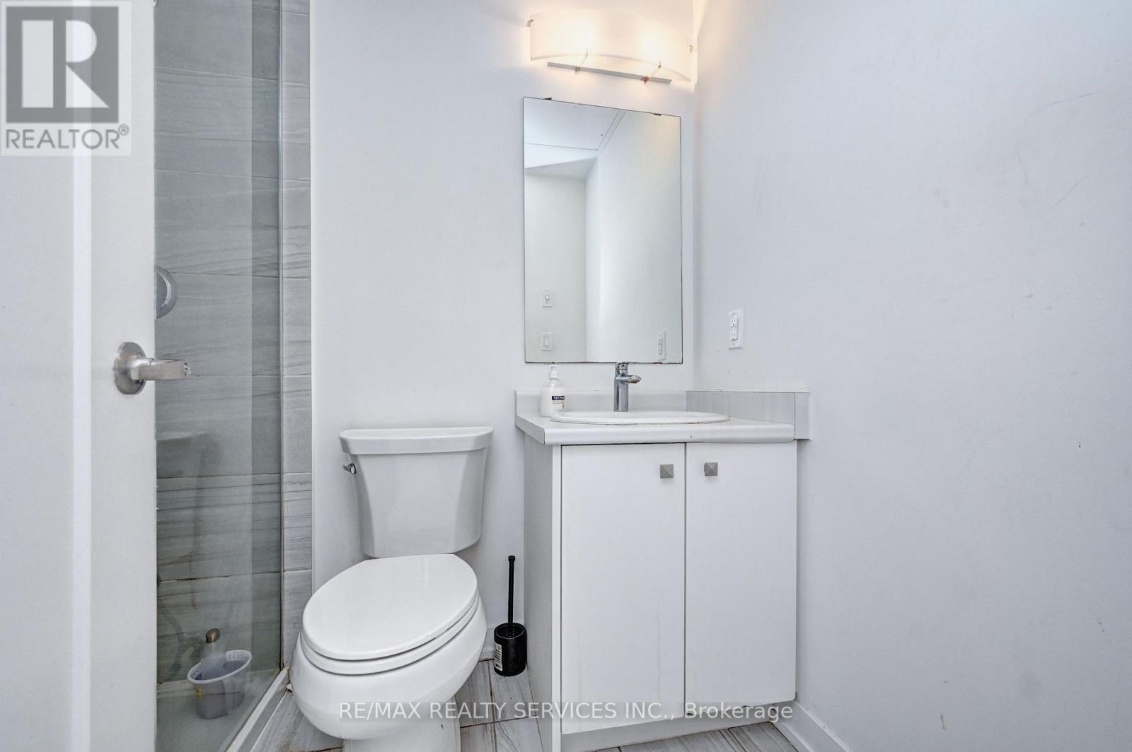 Photo 40 of B 9 10 Palace Street, Kitchener ON