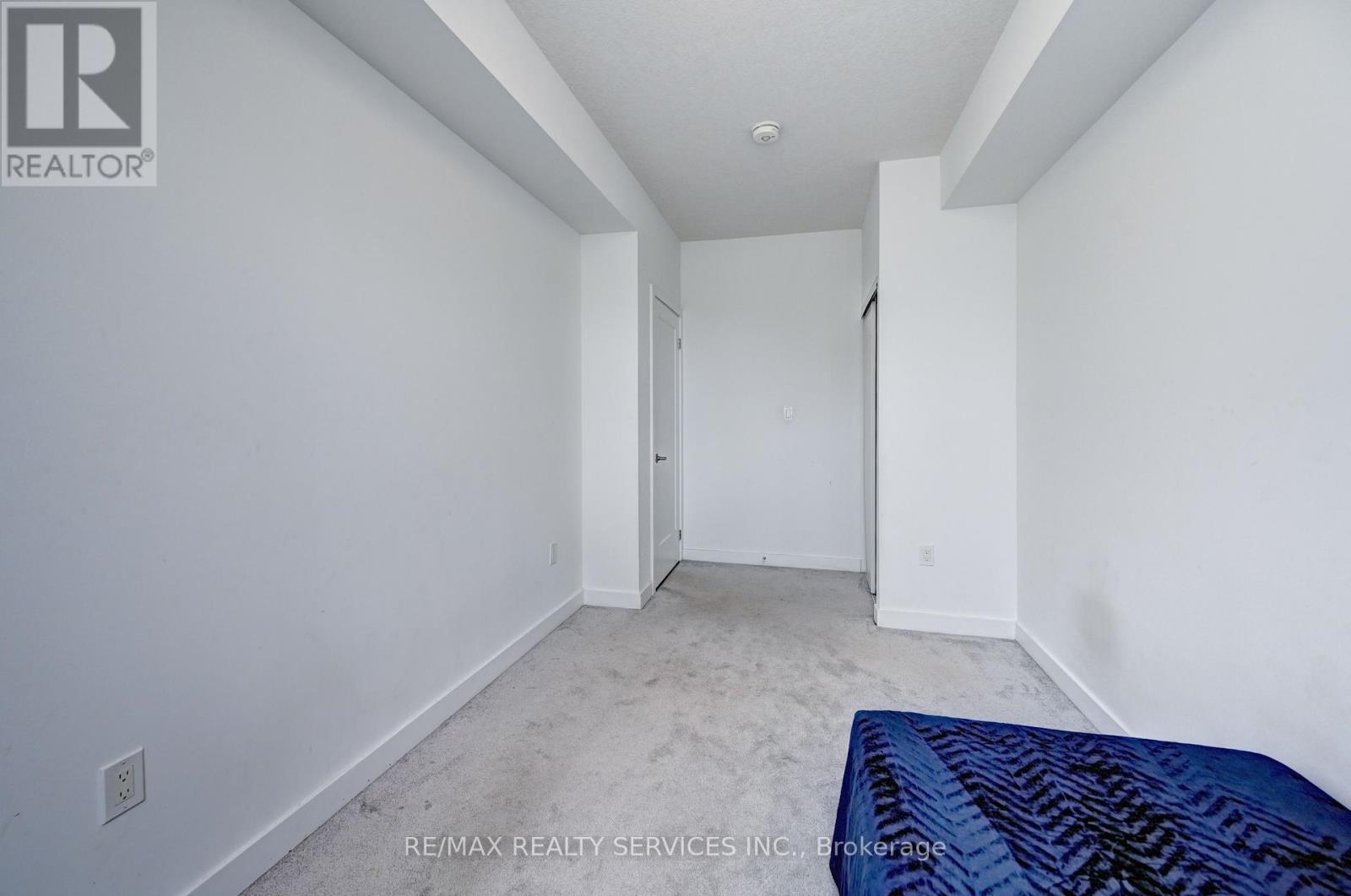 Photo 18 of B 9 10 Palace Street, Kitchener ON