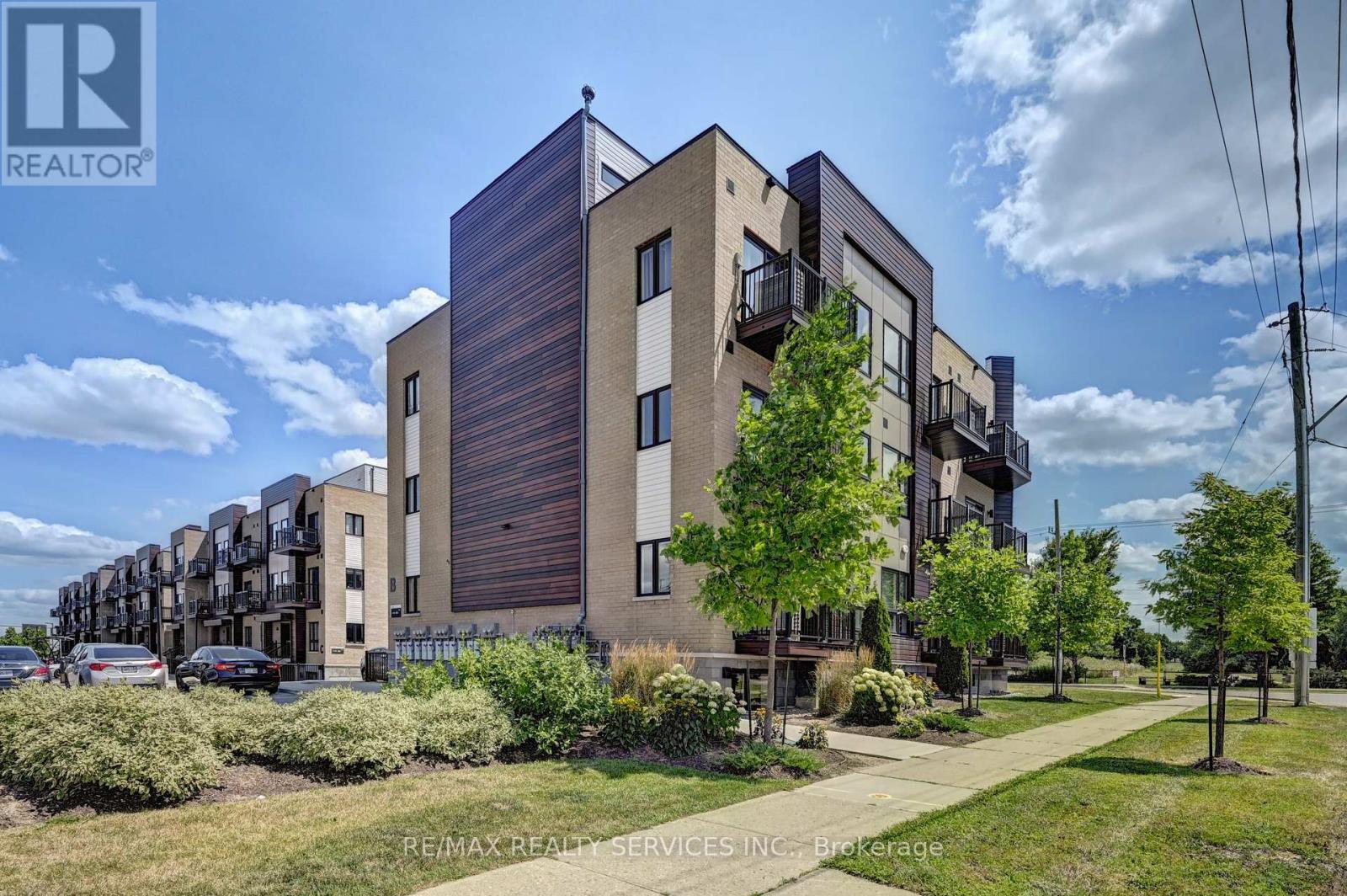 Photo 11 of B 9 10 Palace Street, Kitchener ON