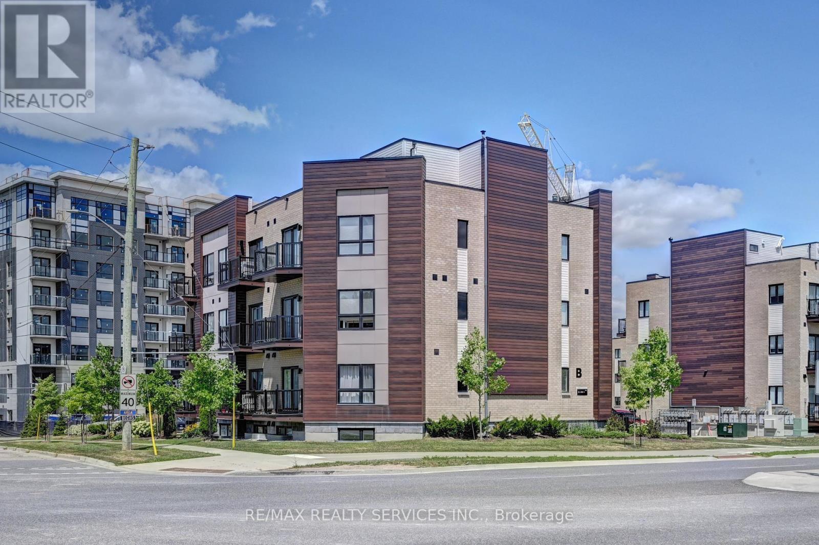 Photo 13 of B 9 10 Palace Street, Kitchener ON