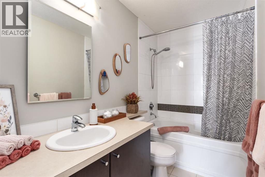 Single Family House for Sale in   Centre Avenue NE Bridgeland/Riverside Calgary 