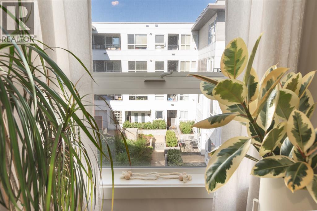 Single Family House for Sale in   Centre Avenue NE Bridgeland/Riverside Calgary 