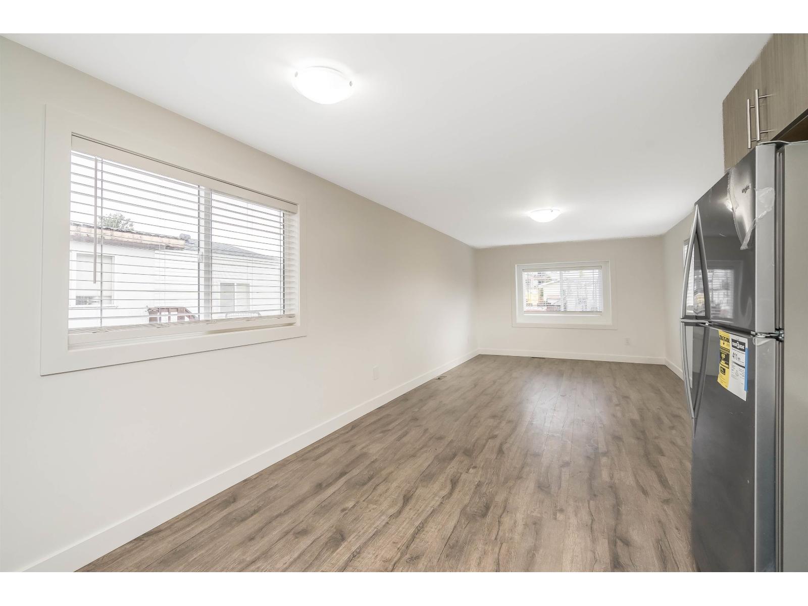 21 26892 FRASER HIGHWAY, Langley