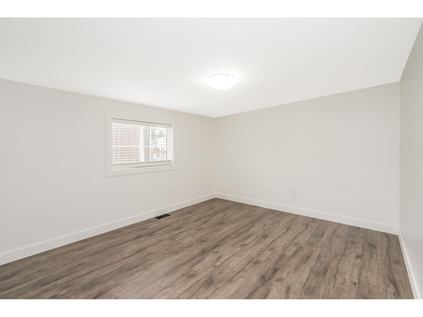 21 26892 FRASER HIGHWAY, Langley