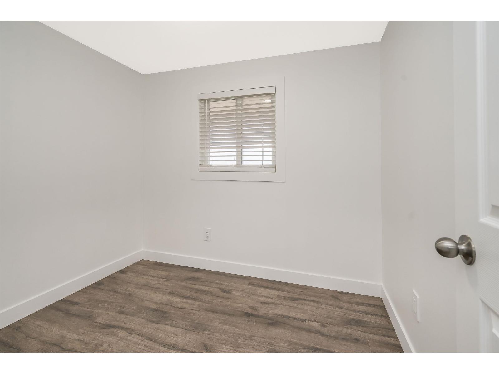 21 26892 FRASER HIGHWAY, Langley