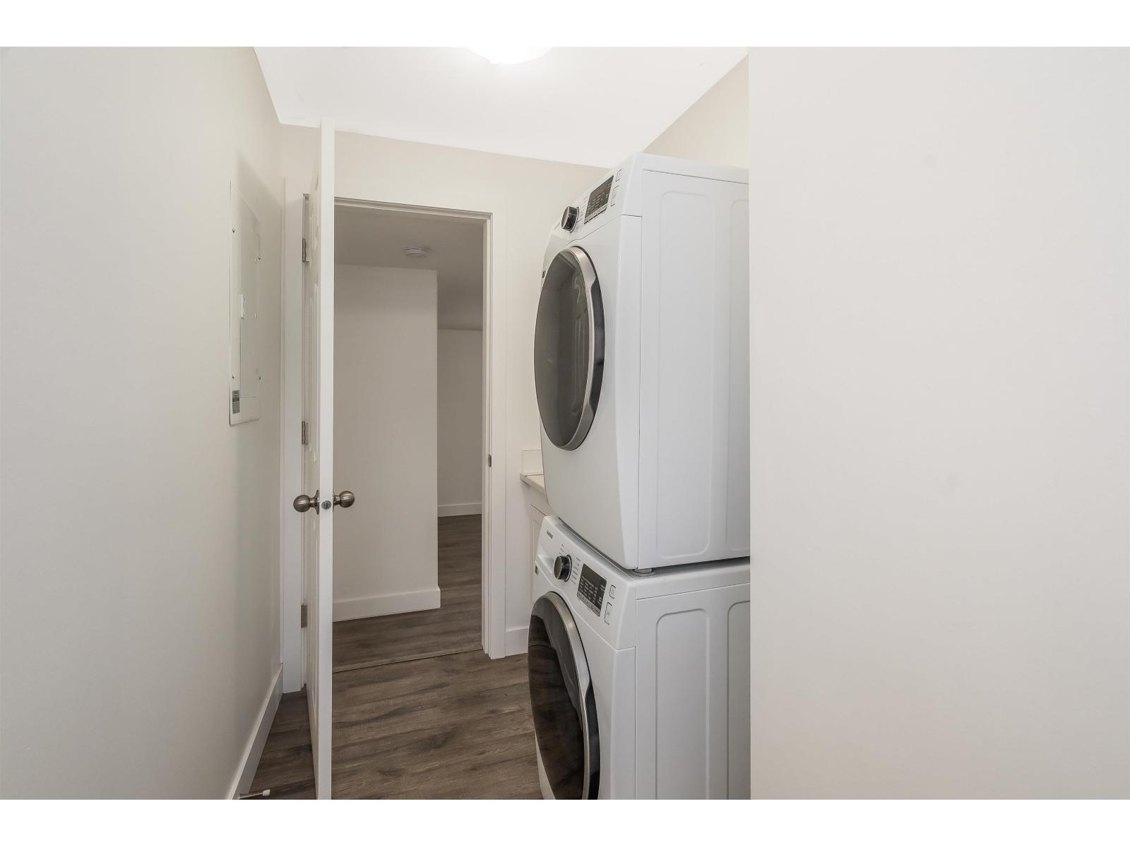 21 26892 FRASER HIGHWAY, Langley