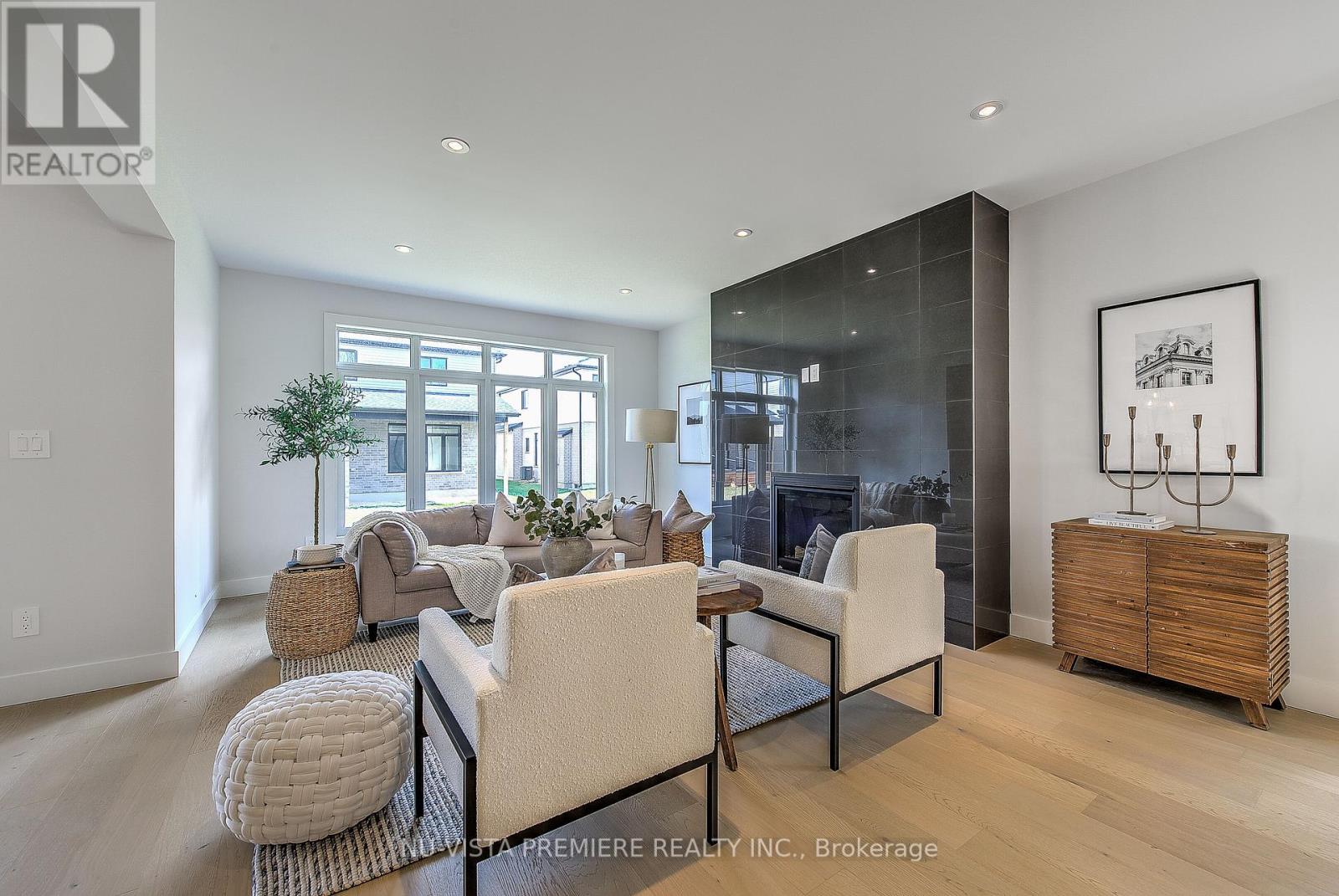 Photo 33 of 2318 Wickerson Road, London South ON
