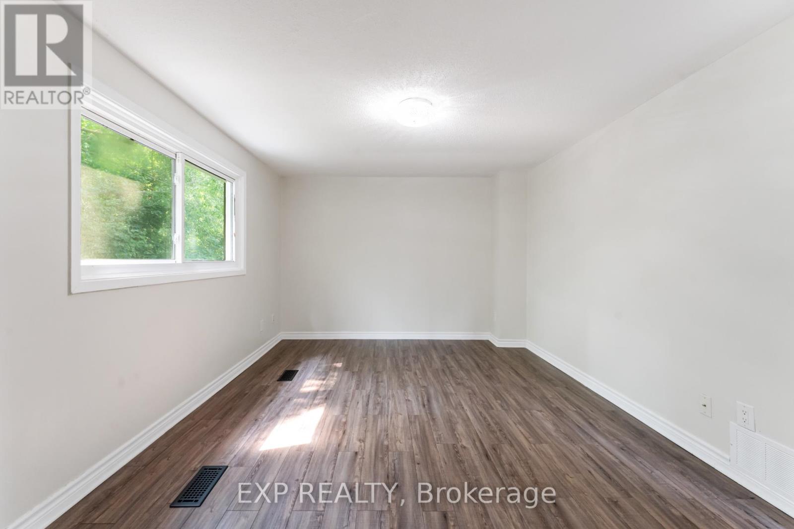 Photo 12 of 91 3190 Stockton Drive, Ottawa ON