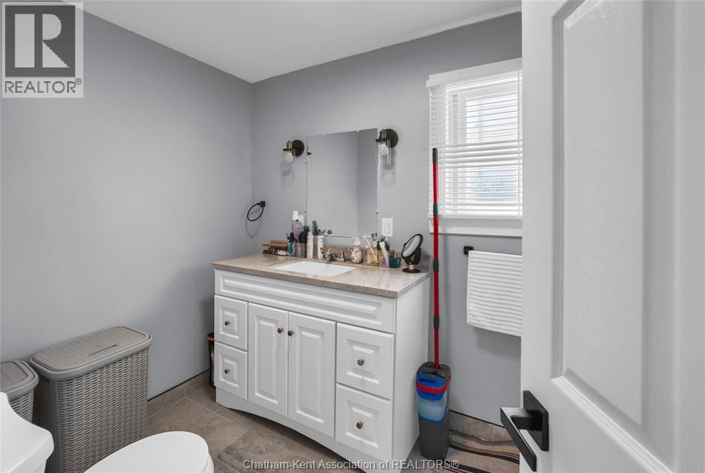 Photo 25 of 217 Selkirk Street, Chatham ON