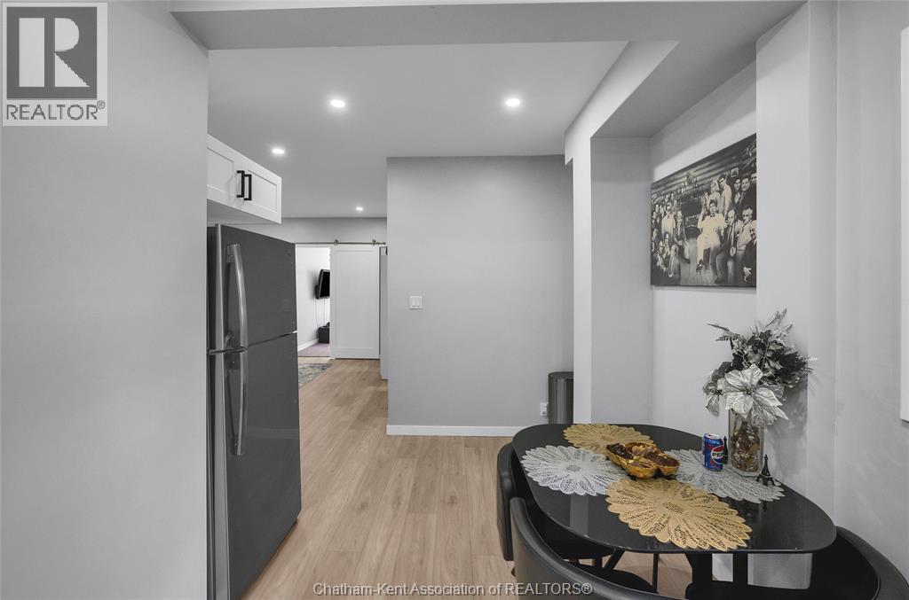 Photo 24 of 217 Selkirk Street, Chatham ON
