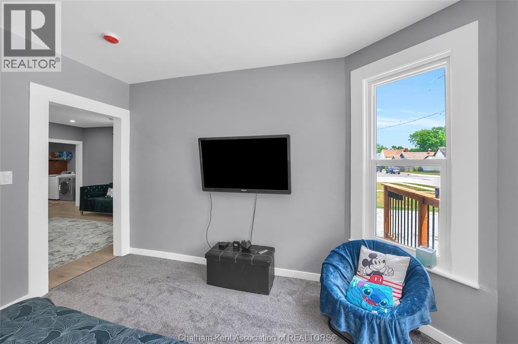 Photo 31 of 217 Selkirk Street, Chatham ON