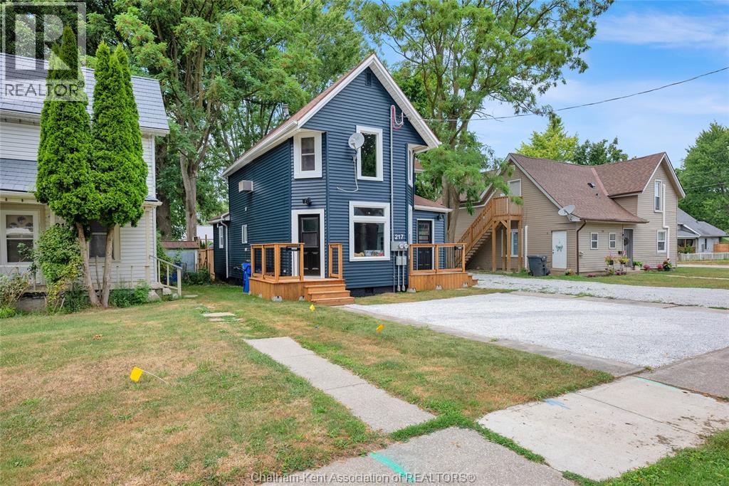 Photo 42 of 217 Selkirk Street, Chatham ON