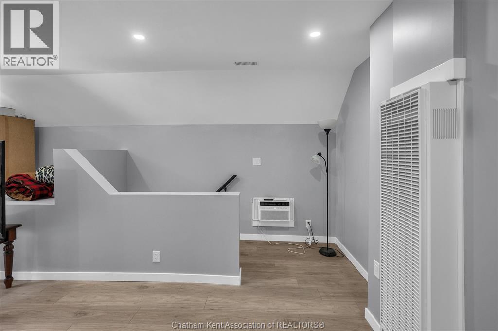 Photo 8 of 217 Selkirk Street, Chatham ON