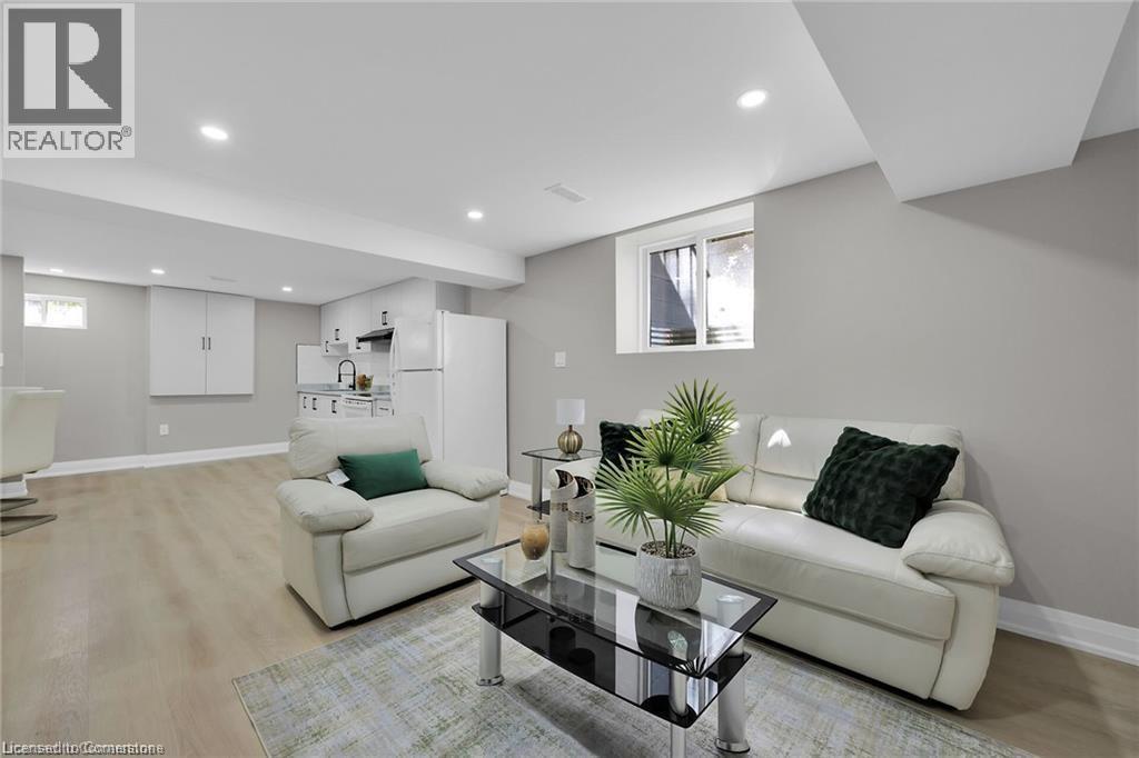 Photo 13 of 99 Wise Crescent Unit 2, Hamilton ON