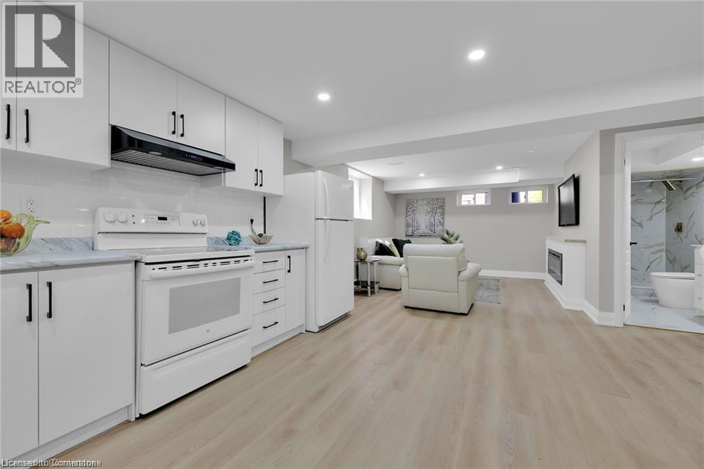 Photo 2 of 99 Wise Crescent Unit 2, Hamilton ON