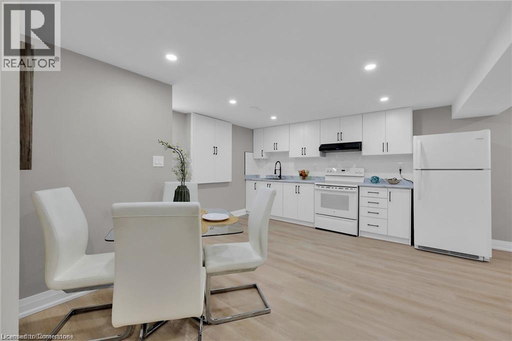 Photo 6 of 99 Wise Crescent Unit 2, Hamilton ON