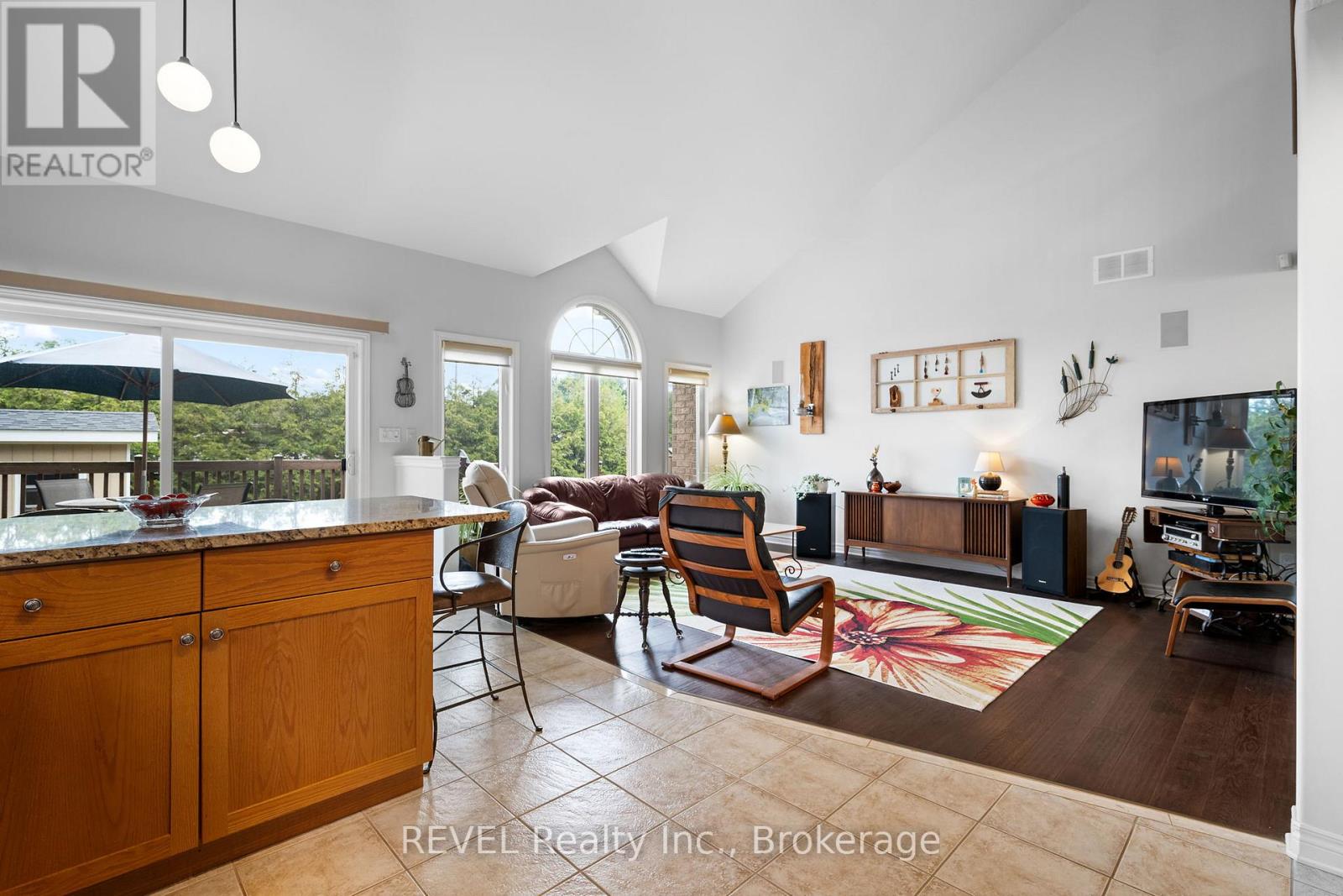 Photo 15 of 490 Carrie Avenue, Fort Erie ON