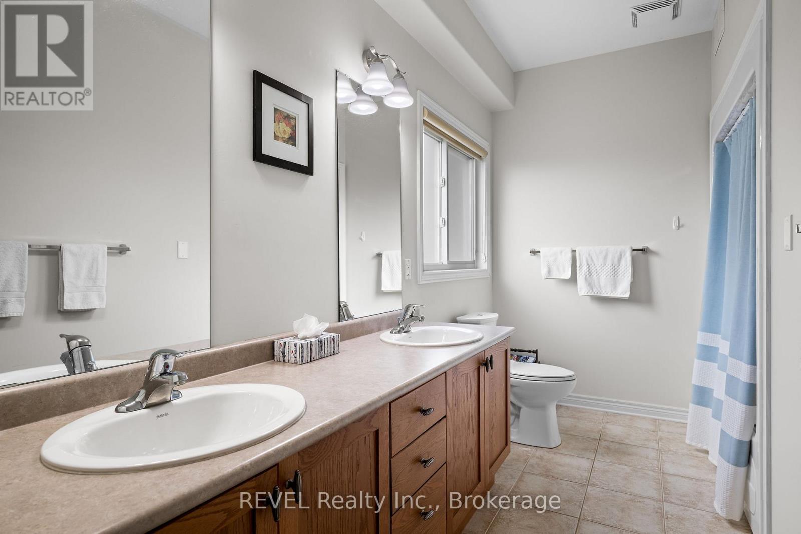 Photo 21 of 490 Carrie Avenue, Fort Erie ON