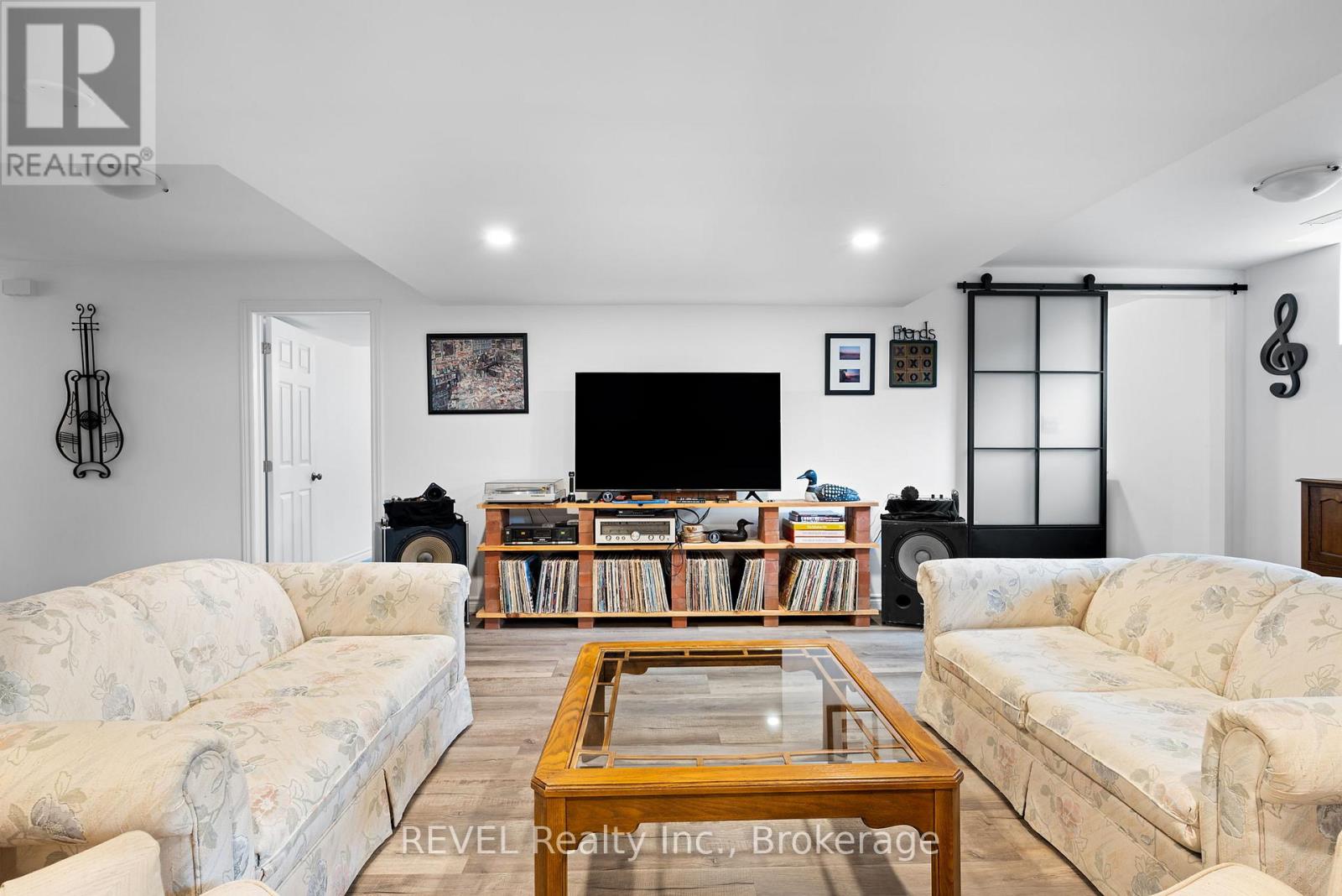 Photo 26 of 490 Carrie Avenue, Fort Erie ON