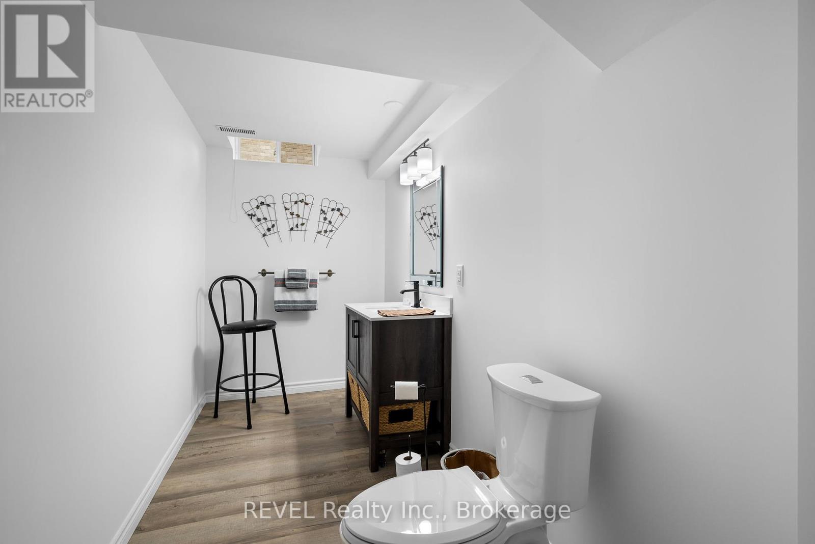 Photo 30 of 490 Carrie Avenue, Fort Erie ON