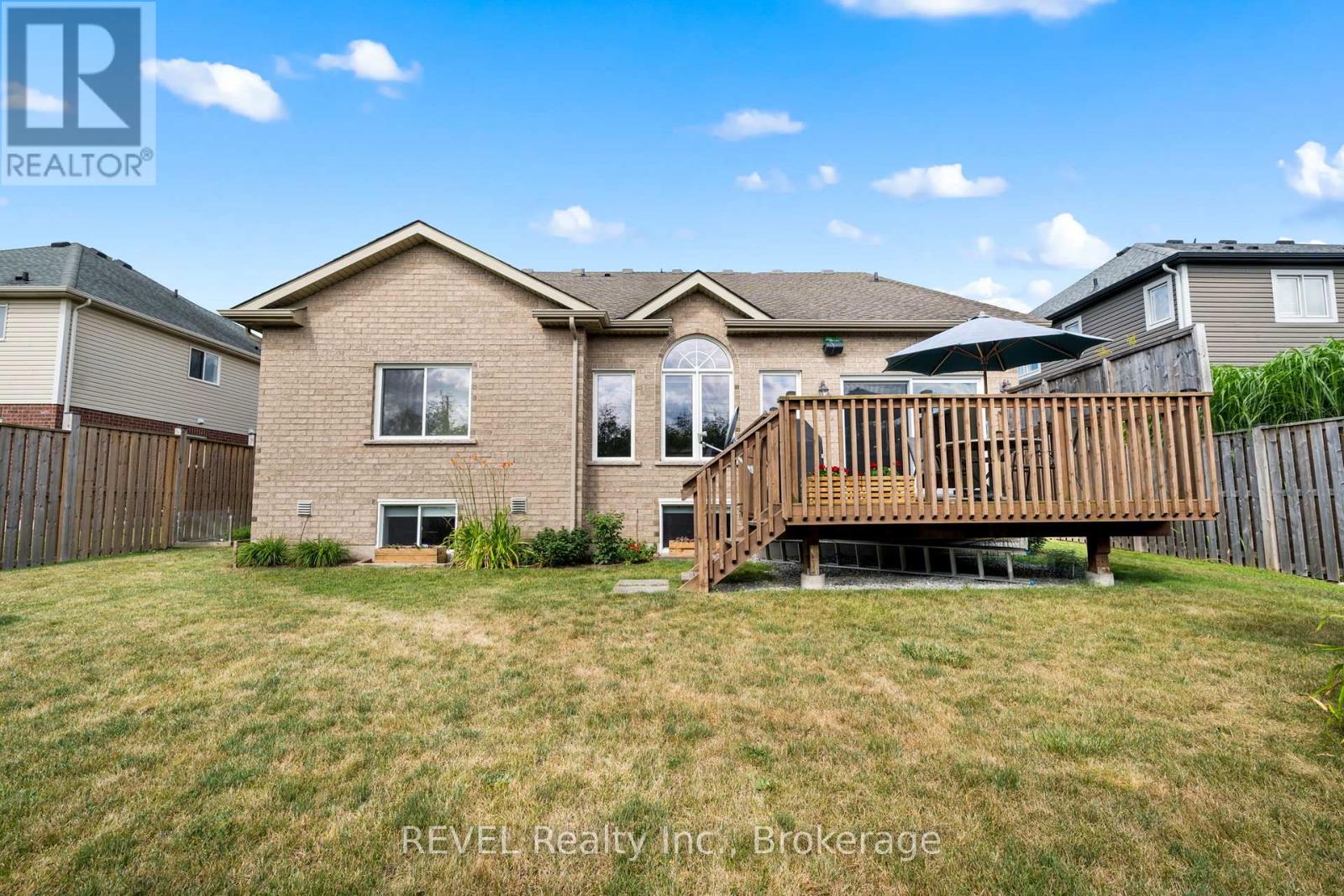Photo 41 of 490 Carrie Avenue, Fort Erie ON