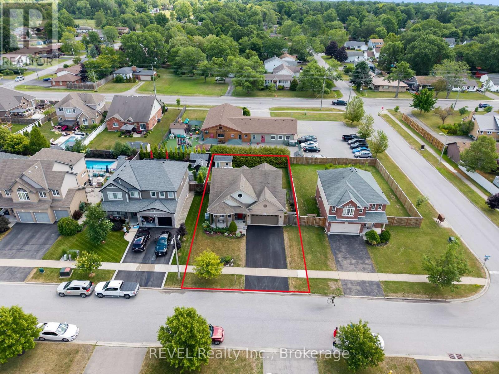 Photo 44 of 490 Carrie Avenue, Fort Erie ON