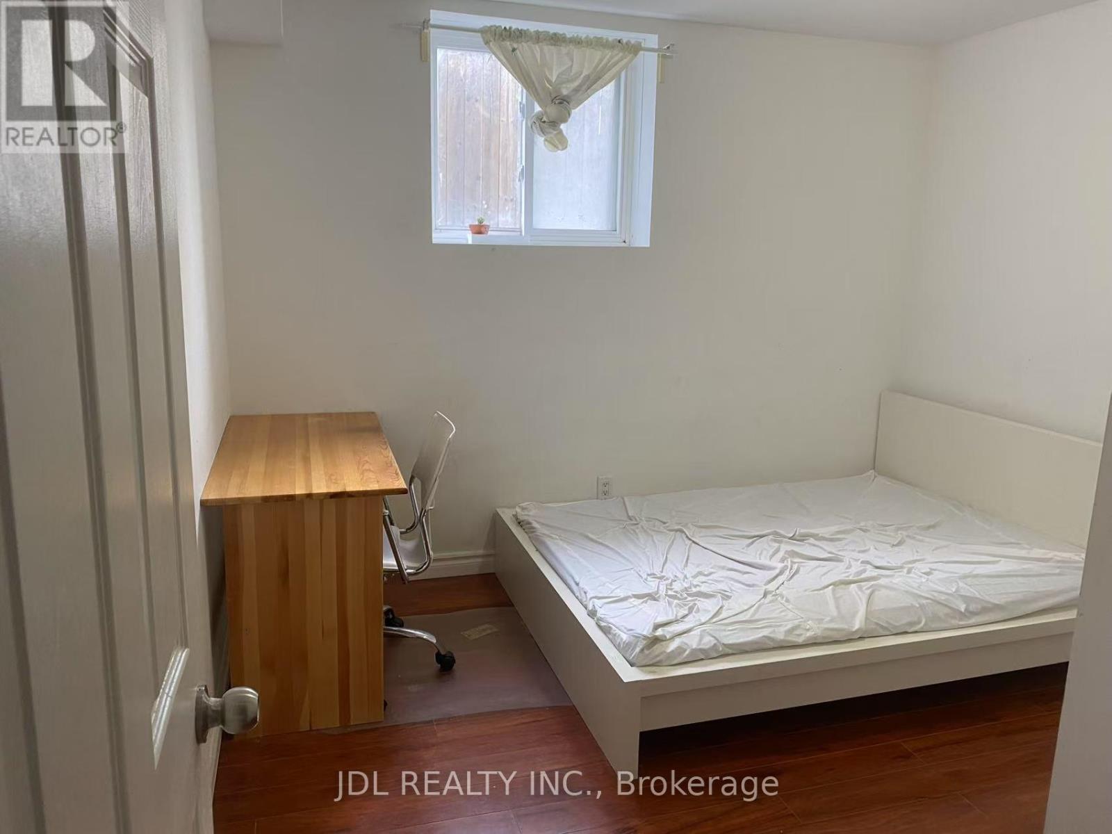 Photo 3 of 3528 Ellesmere Road, Toronto ON