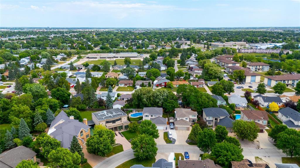 Photo 31 of 258 Southbridge Drive, Winnipeg MB