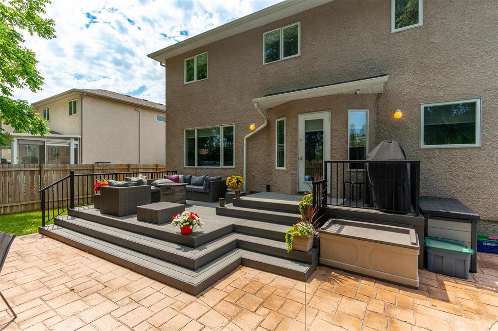 Photo 14 of 258 Southbridge Drive, Winnipeg MB