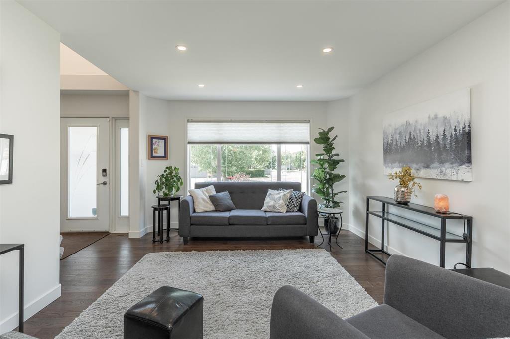 Photo 12 of 258 Southbridge Drive, Winnipeg MB