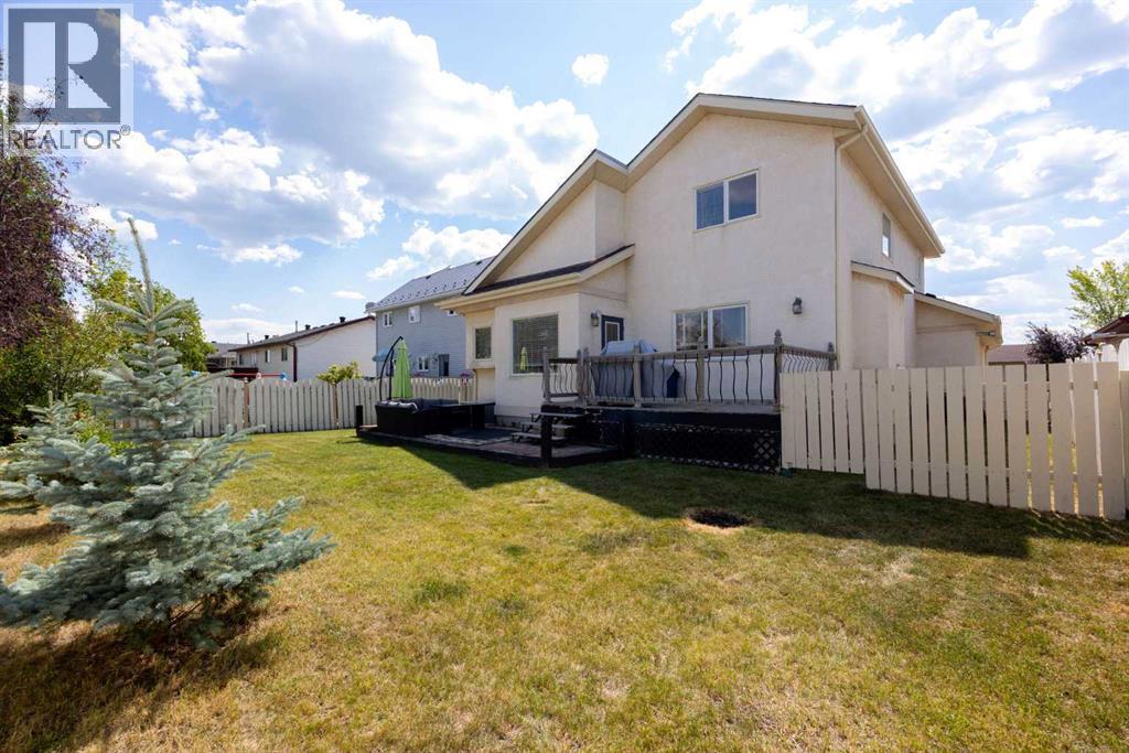 Photo 41 of 212 Bussieres Drive, Fort Mcmurray AB