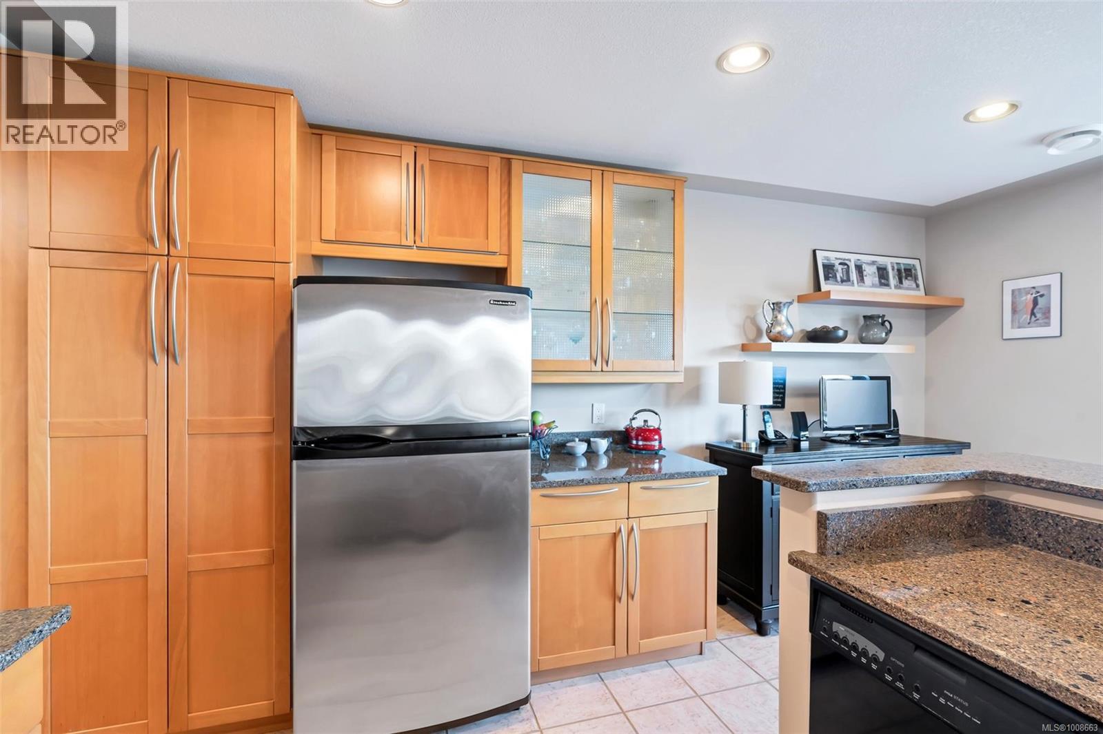 Photo 12 of 6015 Chippewa Rd, Duncan BC