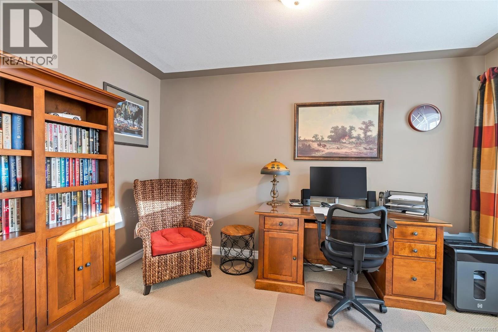 Photo 14 of 6015 Chippewa Rd, Duncan BC