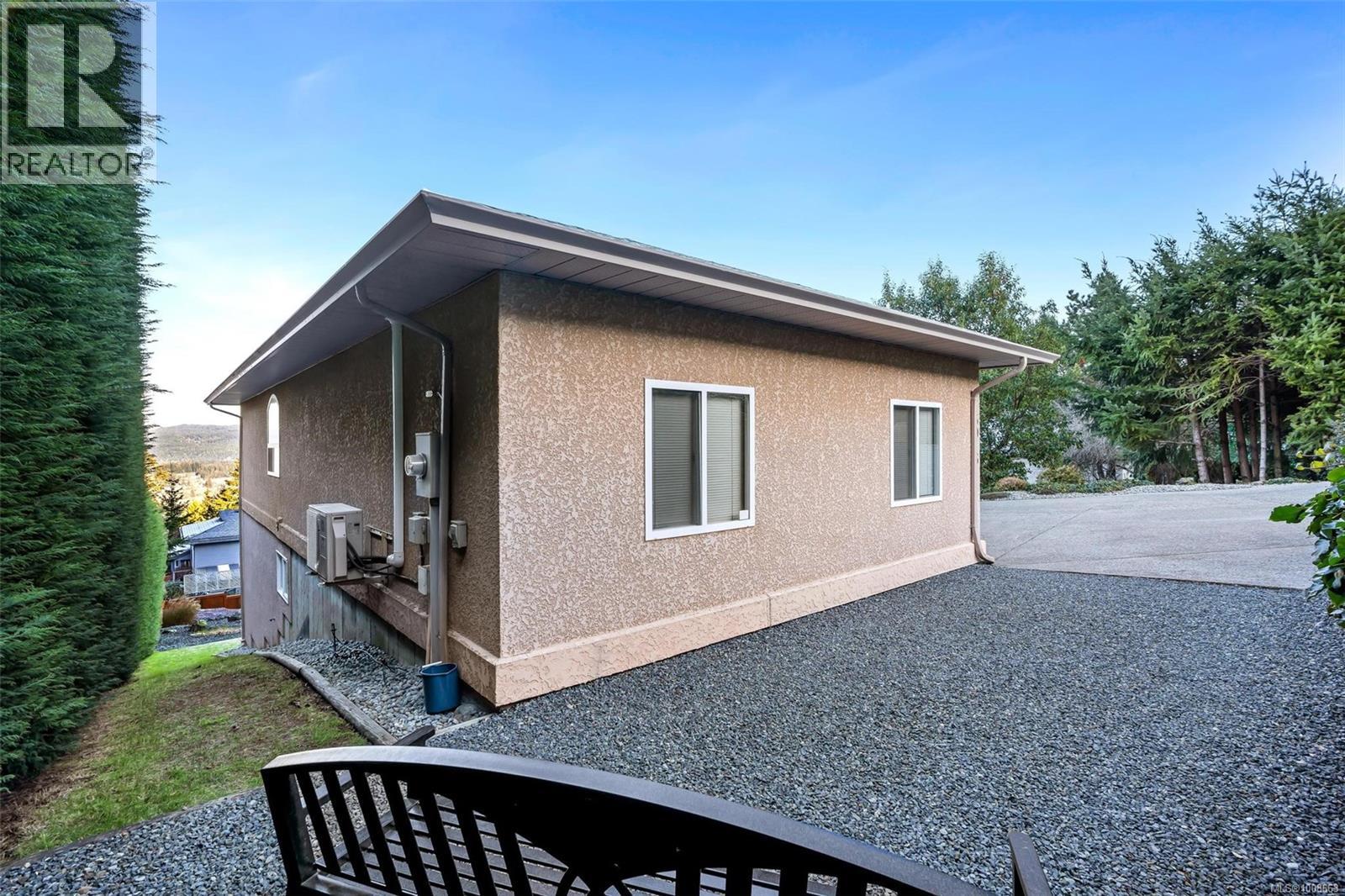 Photo 42 of 6015 Chippewa Rd, Duncan BC
