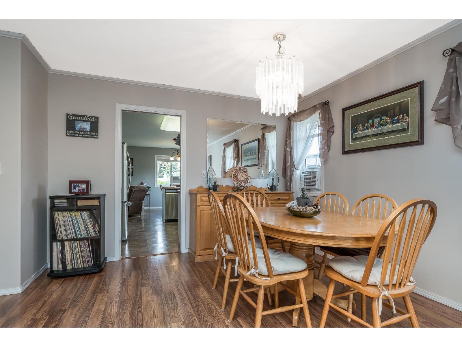 Photo 5 of 10067 Merritt Drive Fairfield Island, Chilliwack BC
