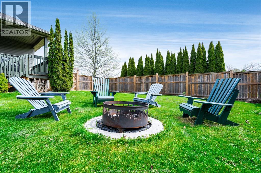 Photo 38 of 95 Millbrook Drive, Kingsville ON