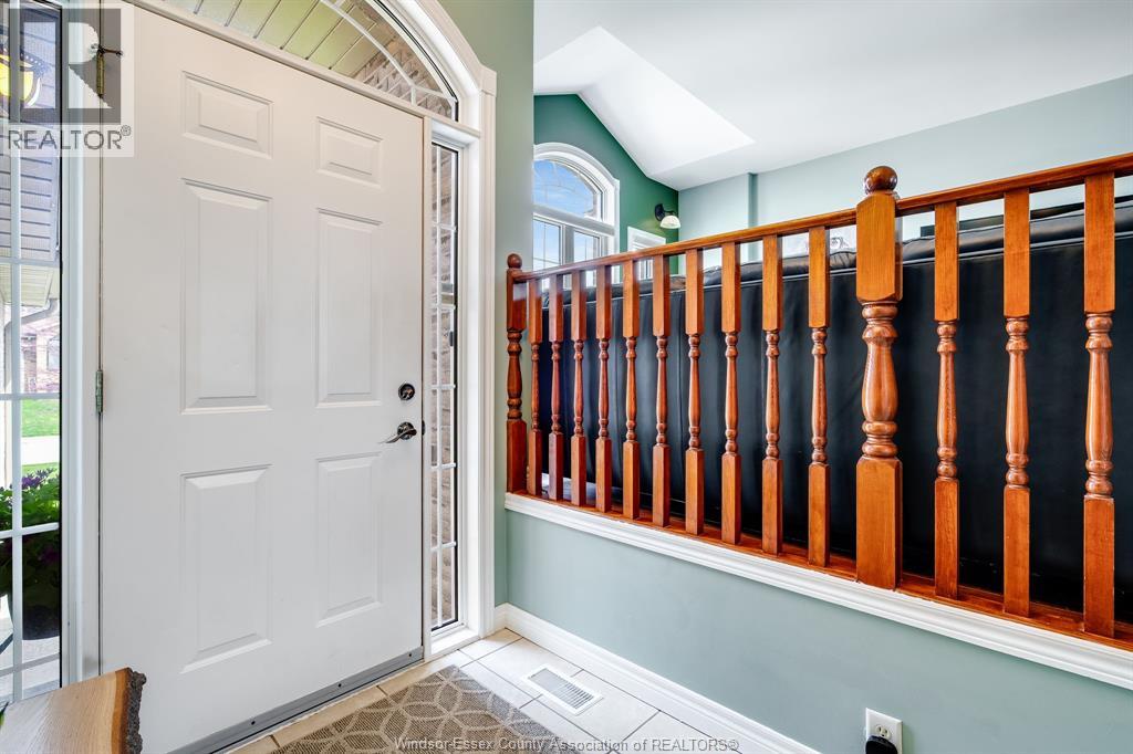 Photo 4 of 95 Millbrook Drive, Kingsville ON