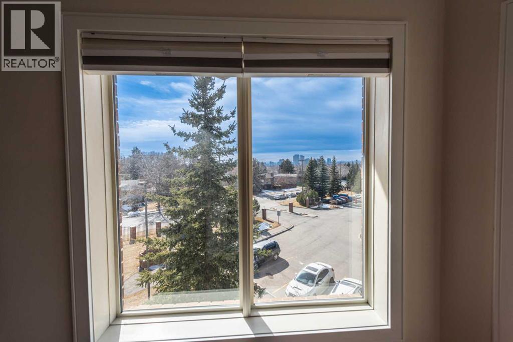 Single Family House Multi-level for Sale in #   Avenue NE Mayland Heights Calgary 