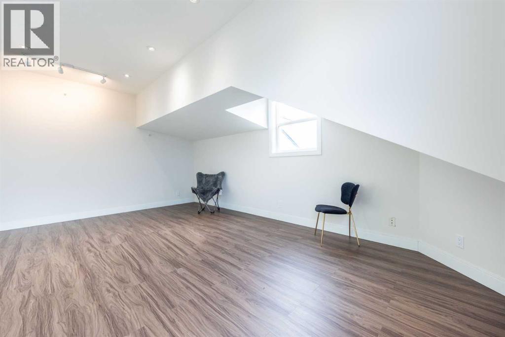 Single Family House Multi-level for Sale in #   Avenue NE Mayland Heights Calgary 