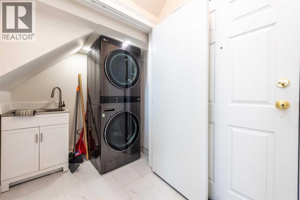 Single Family House Multi-level for Sale in #   Avenue NE Mayland Heights Calgary 