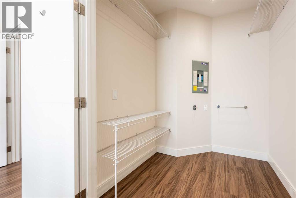 Single Family House Multi-level for Sale in #   Avenue NE Mayland Heights Calgary 
