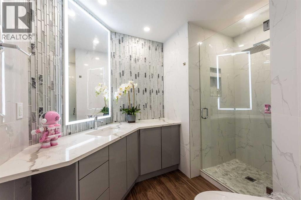 Single Family House Multi-level for Sale in #   Avenue NE Mayland Heights Calgary 