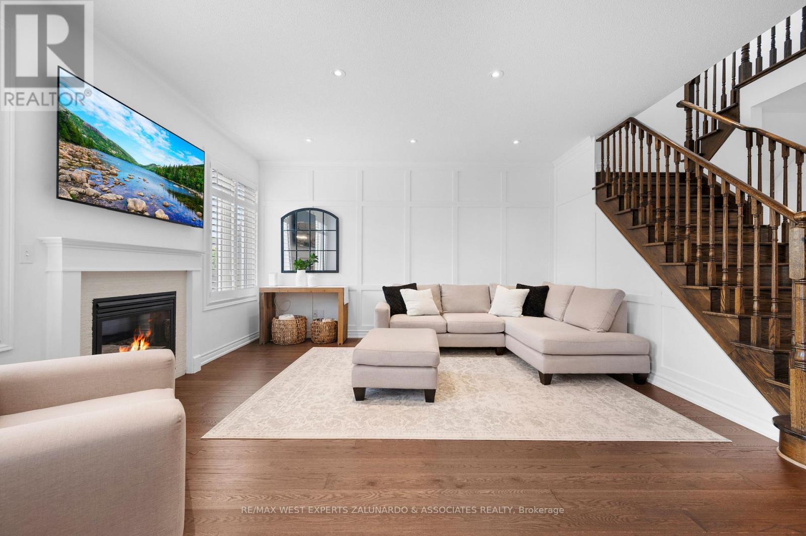 Photo 12 of 18 Faris Street, Bradford West Gwillimbury ON