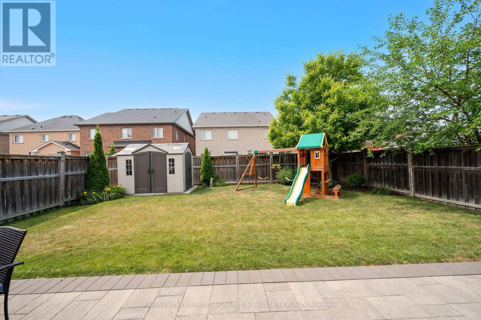 Photo 24 of 18 Faris Street, Bradford West Gwillimbury ON